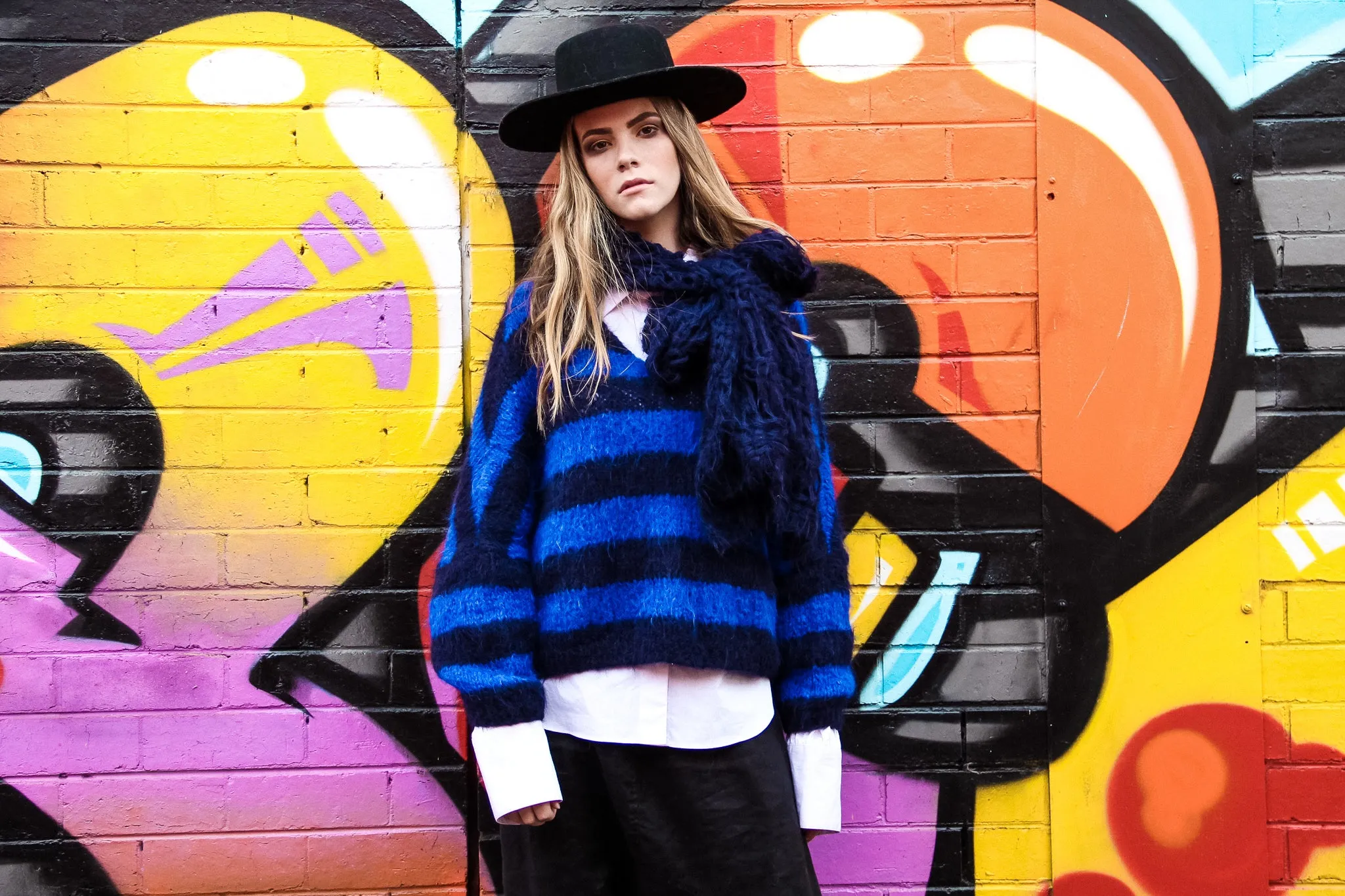 Handknit stripe V neck batwing sweater (Alpaca) - Naturals