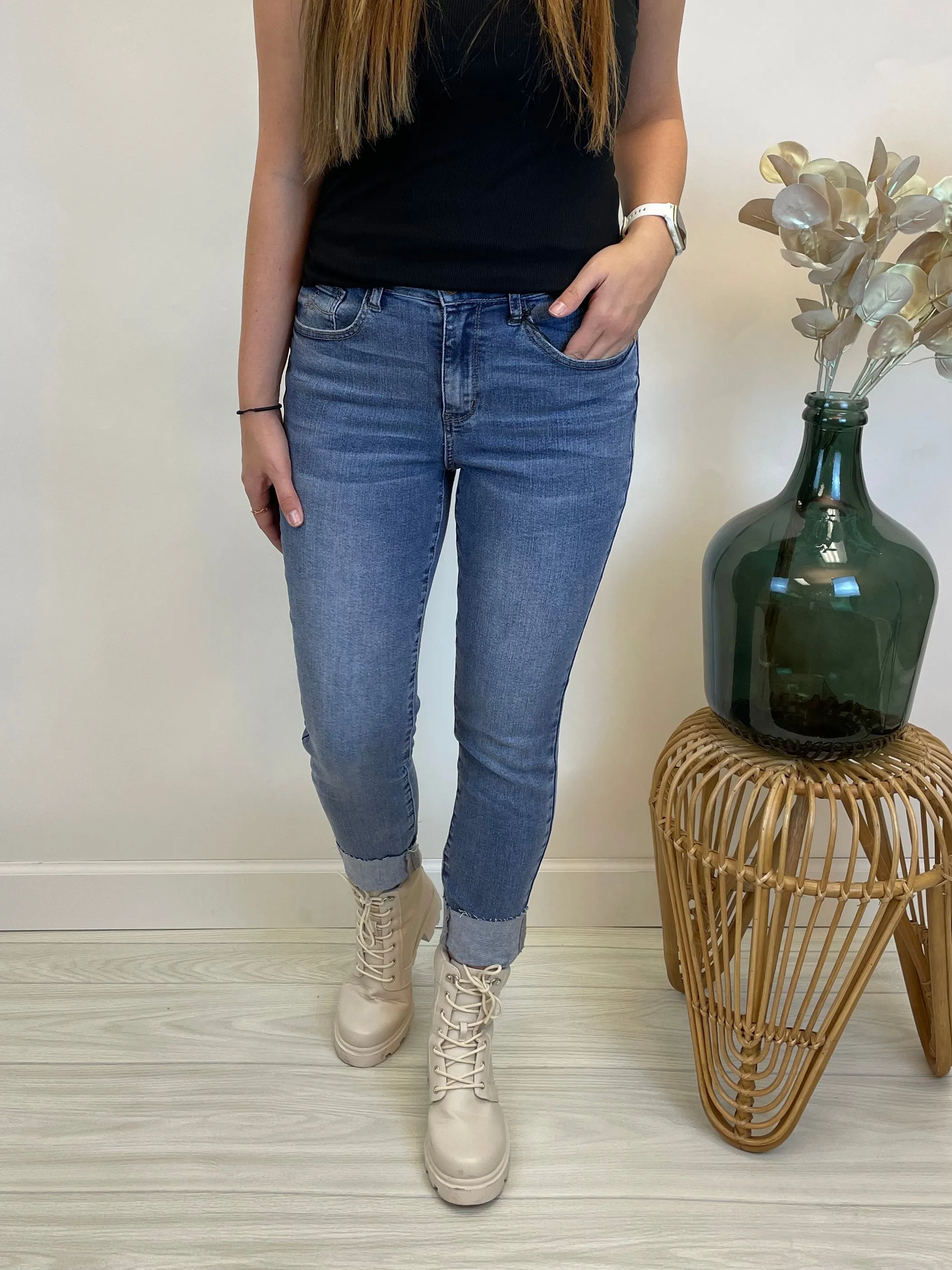 Raya Relaxed Fit Jean - Judy Blue