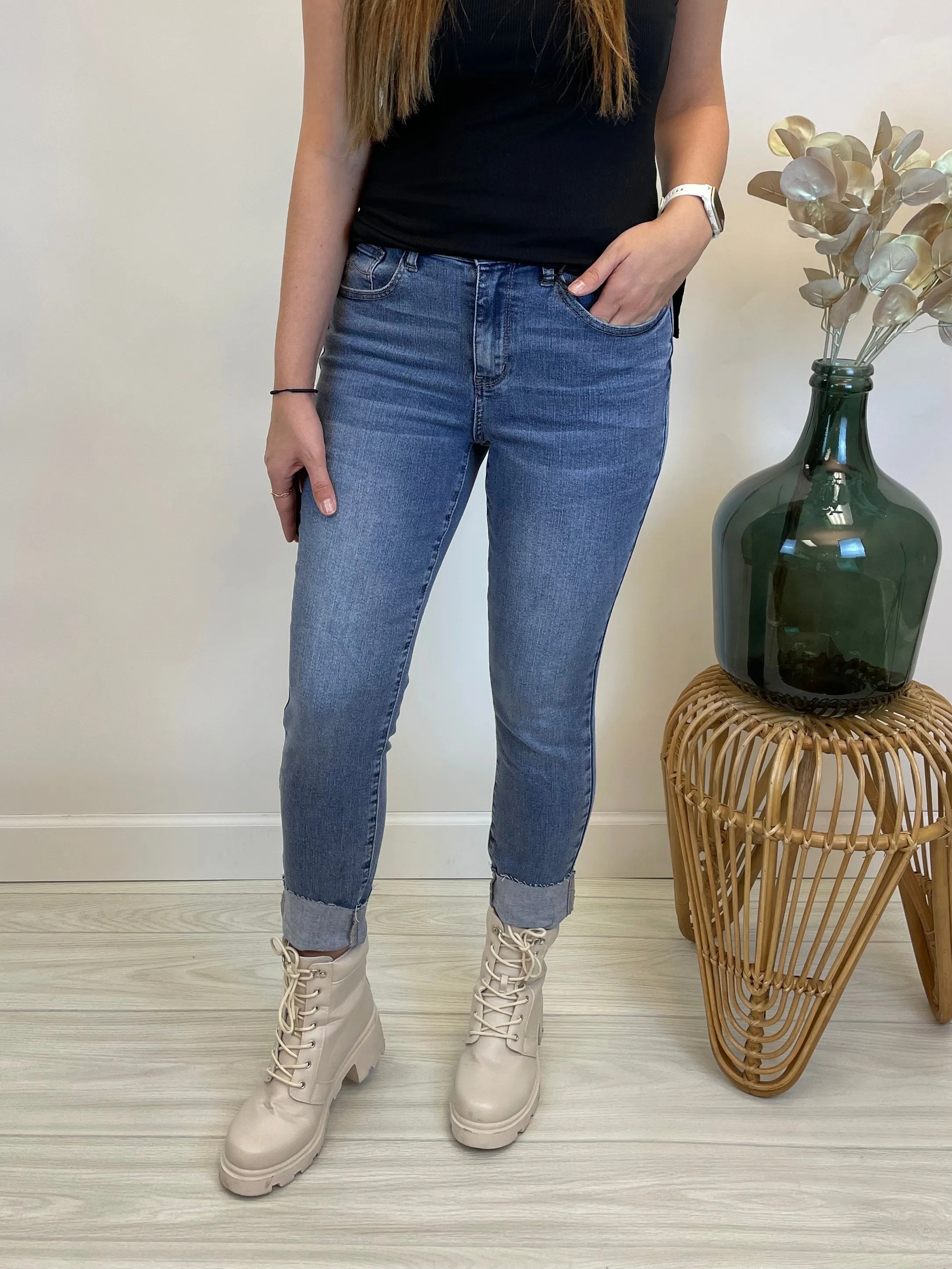Raya Relaxed Fit Jean - Judy Blue