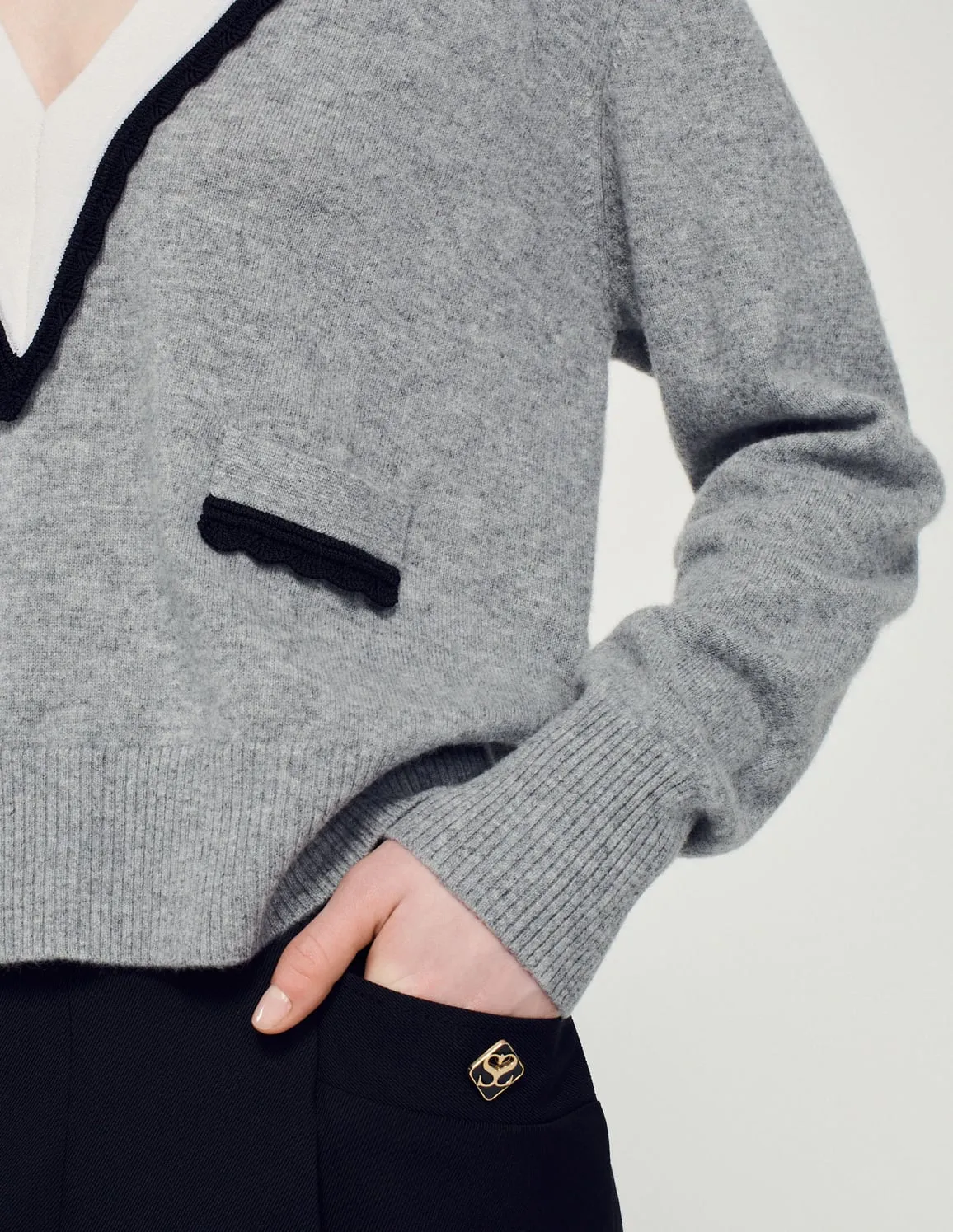 Sweater With Contrasting Deep V-Neck